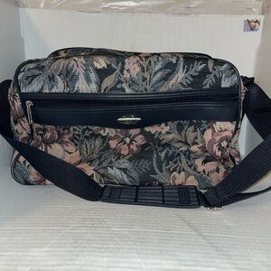 VTG Jaguar Floral Tapestry Weekend Travel On Overnight Bag W/ Shoulder Strap